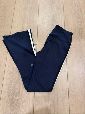 Women’s Navy Splits59 Flare Leggings with Side Stripe